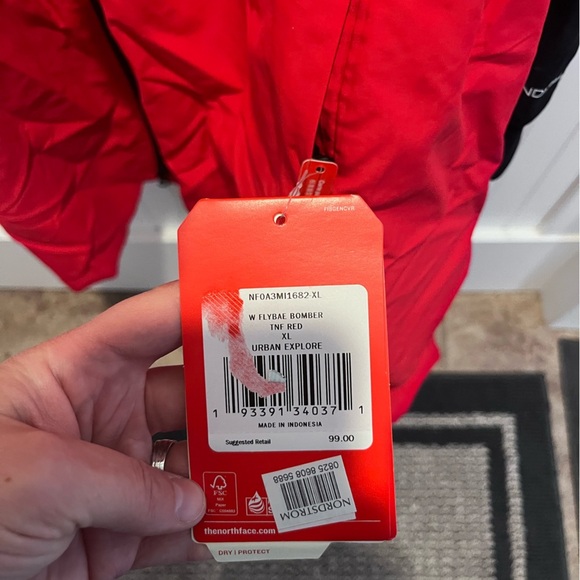 The North Face NWT Flybae Bomber Jacket Urban Explore Size XL - Picture 4 of 6